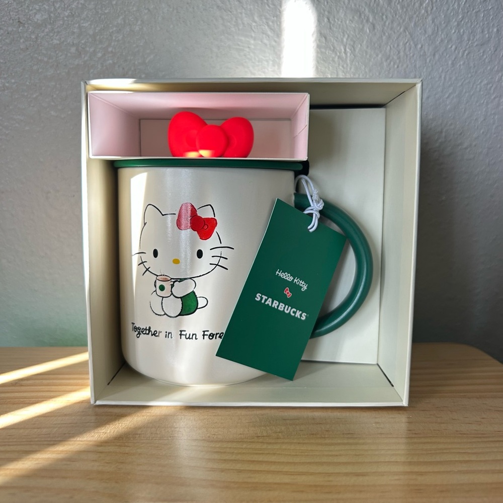 Hello Kitty 16 fl. oz Mug | Starbucks 2025